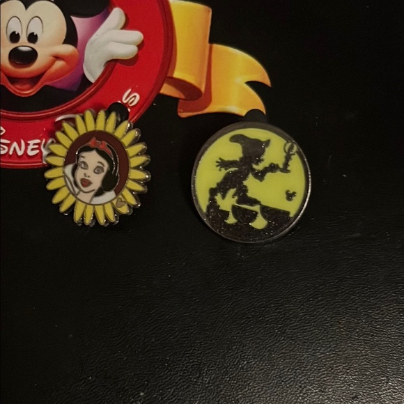 Disney Character Pin Set - Picture 1 of 2